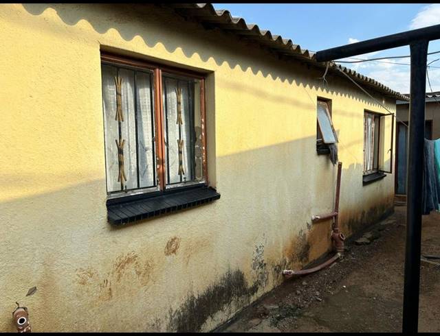 2 BEDROOM HOUSE FOR SALE IN PALM SPRINGS